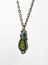 Load image into Gallery viewer, Mood Changing Cat Bezel Pendant Necklace
