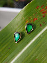 Load image into Gallery viewer, Mood Changing Spike Post Stud Earrings
